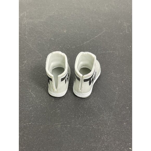 lol Surprise OMG Cool Lev Fashion Doll Shoes & Socks Set - Picture 4 of 6